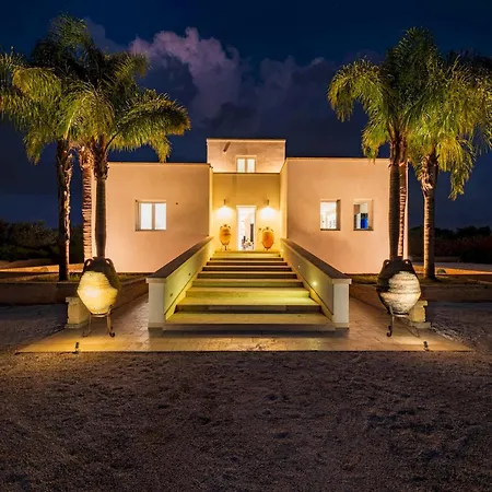 Dimora Solaris 6, Emma