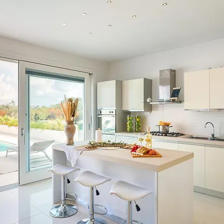 Dimora Solaris 6, Emma * Ugento