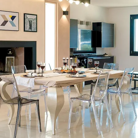 Dimora Solaris 6, Emma וילה