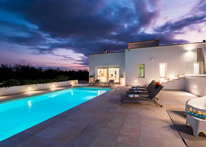 Villa Dimora Solaris 6, Emma *