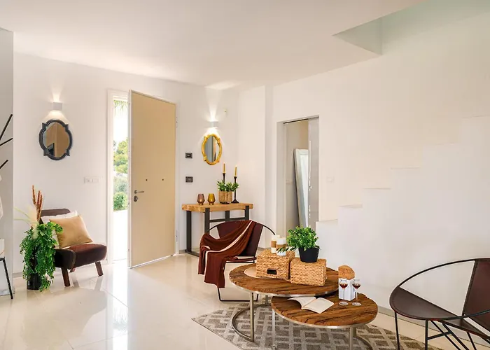 Villa Dimora Solaris 6, Emma